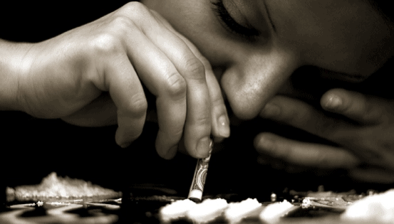 How to Know When You’re Living With a Drug Addict 1 Screen Shot 2018 09 25 at 12.55.52 PM