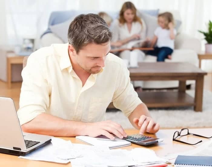 How to Break the Cycle of Debt with a Cash Loan 1 pay off debt2 copy