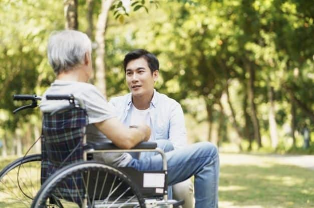 Tips for Bringing up Assisted Living With Your Aging Parent