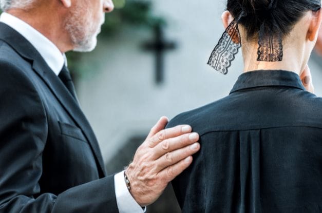 Tips for Giving a Eulogy at an Ash Spreading Ceremony